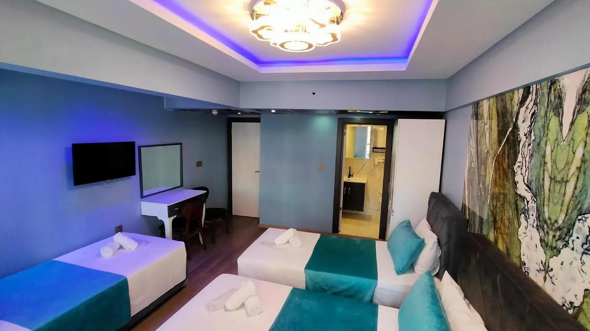 Grand Bona Sera Hotel İstanbul 2*,